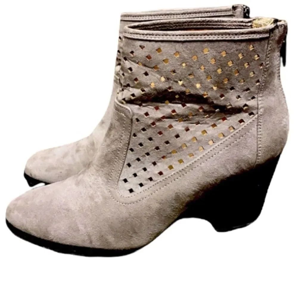 Kaari Blue Karin Grey Perforated Heel Ankle Bootie Size 8